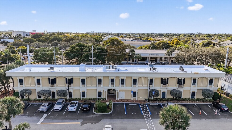 More Photos Of 665 SE 10th St, Deerfield Beach Medical For Sale