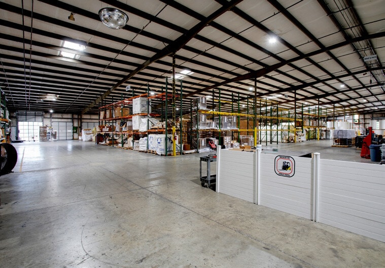 More Photos Of 112 Tennessee Blvd, Watertown Manufacturing For Sale