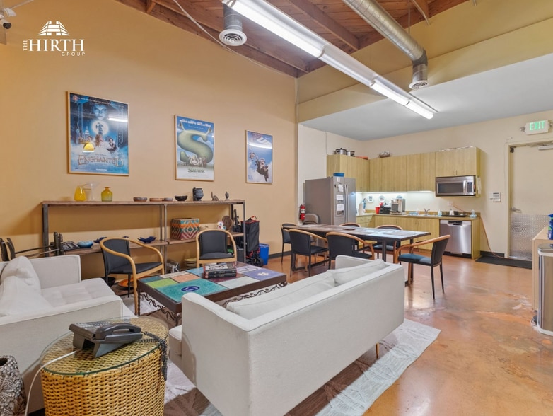 More Photos Of 503-505 S Victory Blvd, Burbank Loft Creative Space For Sale
