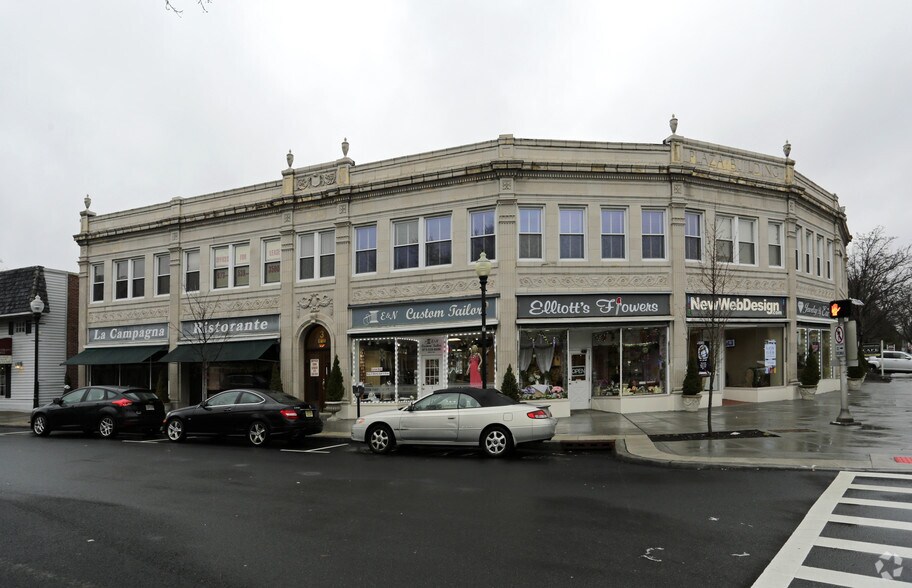 Primary Photo Of 3-5 Elm St, Morristown General Retail For Lease