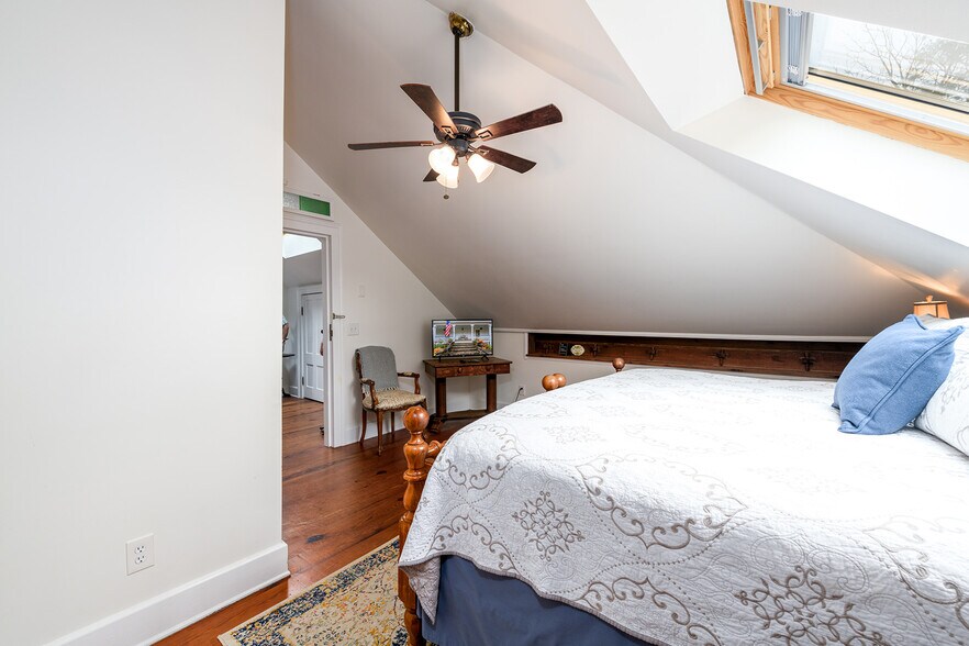 More Photos Of 1526 Highway 255 N, Sautee Nacoochee Hotel For Sale