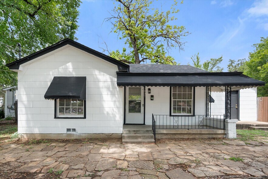 Primary Photo Of 3837 Earl St, Fort Worth Multifamily For Sale