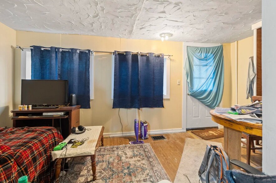 More Photos Of 13 Hodskin St, Canton Apartments For Sale