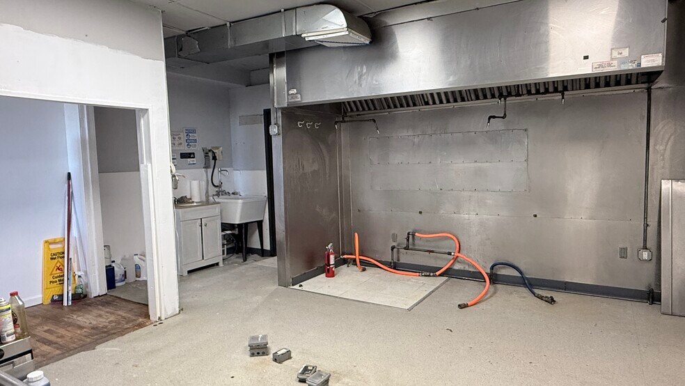 More Photos Of 237 4th Street, Mead Restaurant For Sale