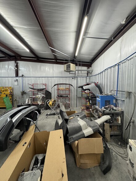 More Photos Of 103 Mabee Ave, Monteagle Industrial For Sale