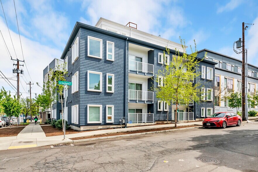 More Photos Of 330 NE Dekum St, Portland Apartments For Sale