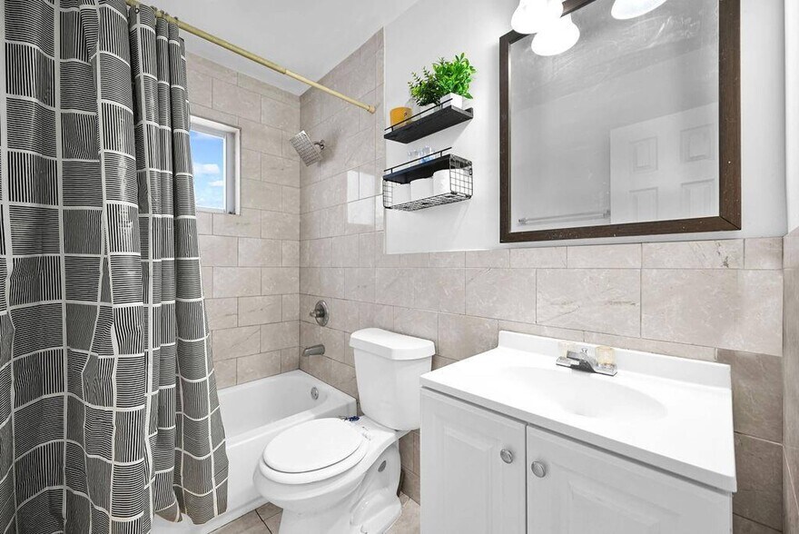 More Photos Of 429 NW 10th Ave, Miami Apartments For Sale