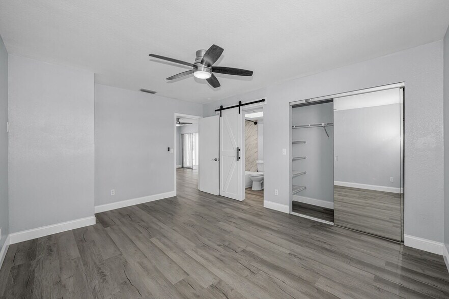 More Photos Of 1231 Illinois Ave, Palm Harbor Apartments For Sale