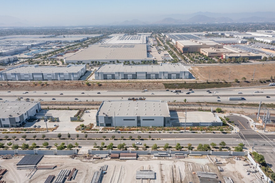 More Photos Of 2133 W Casmalia St, Rialto Manufacturing For Sale