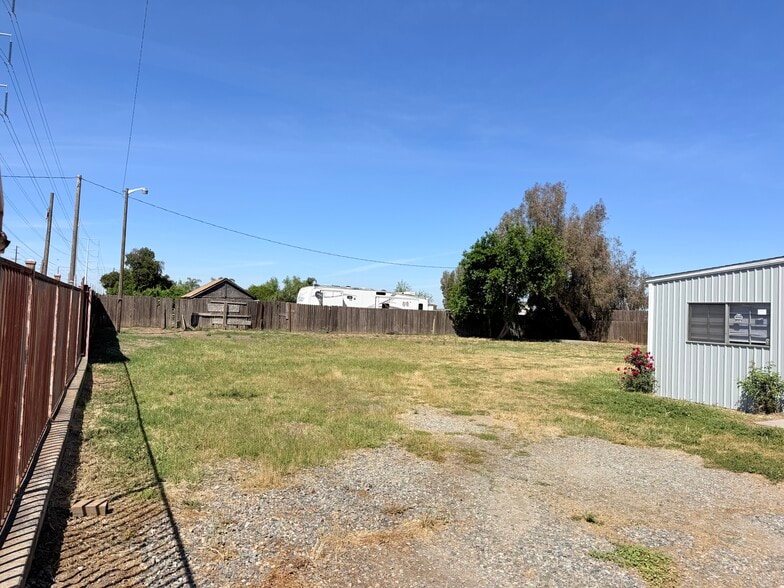 More Photos Of 3230 Moore Rd, Ceres Warehouse For Sale