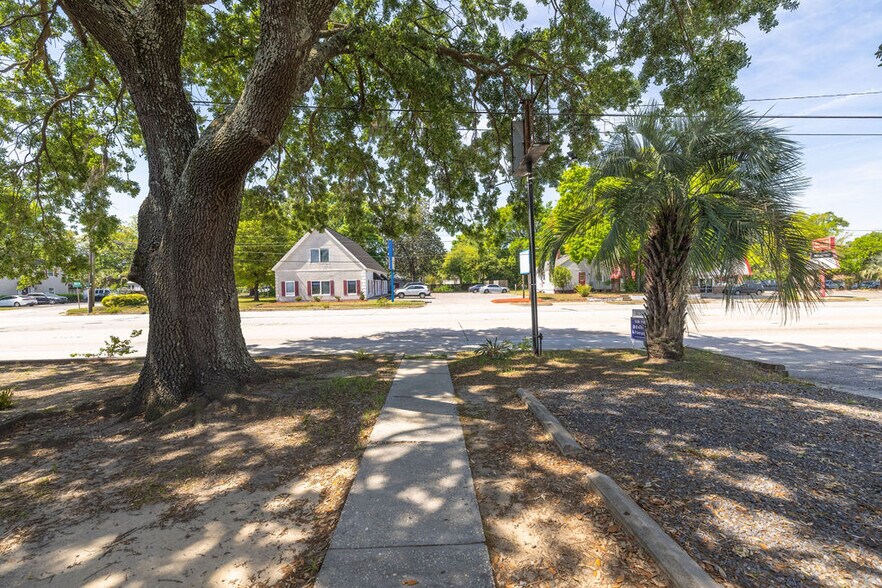 More Photos Of 3956 Rivers Ave, Charleston Office For Sale