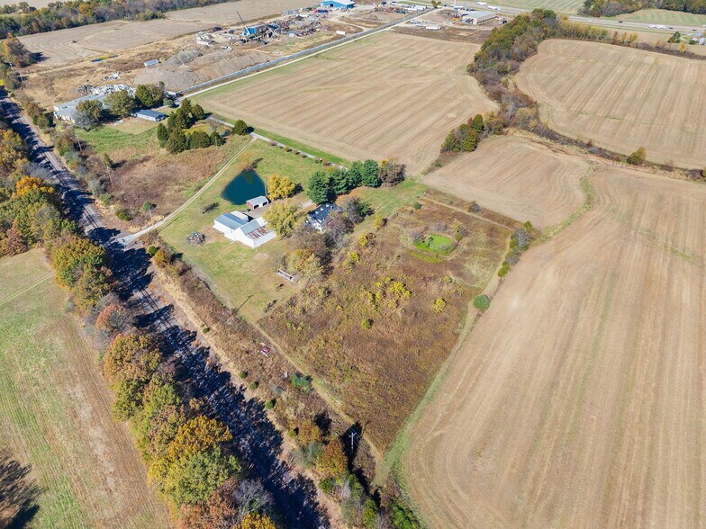 More Photos Of 29560 Reames Ln, Jonesburg Industrial For Sale