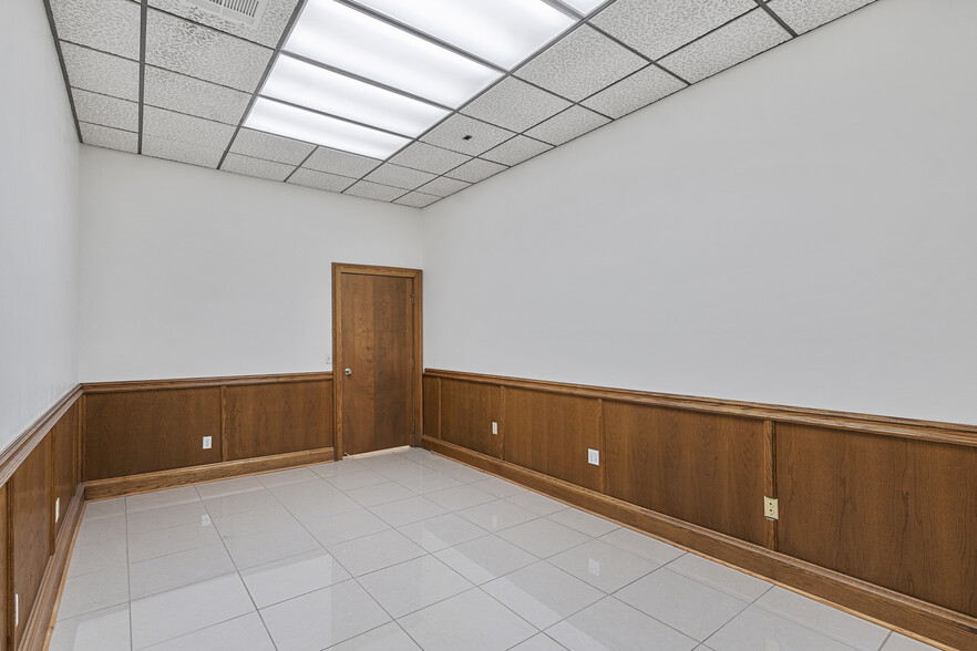More Photos Of 2929 S Maryland Pky, Las Vegas Medical For Sale