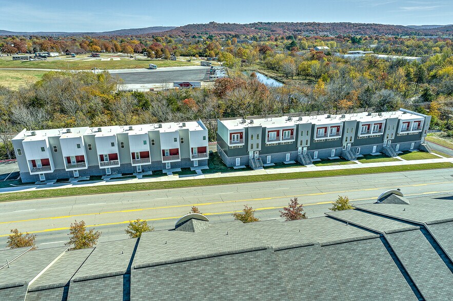 More Photos Of 1512 S Razorback Rd, Fayetteville Apartments For Sale