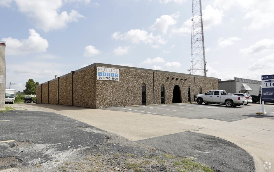 Primary Photo Of 3801-3803 Cavalier Dr, Garland Warehouse For Lease