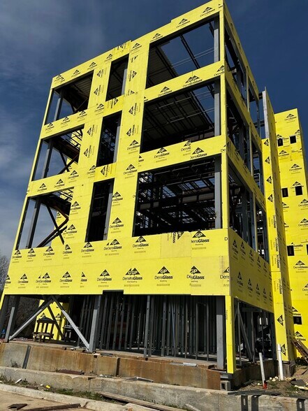 More Photos Of 851 N Central, McKinney Medical For Sale