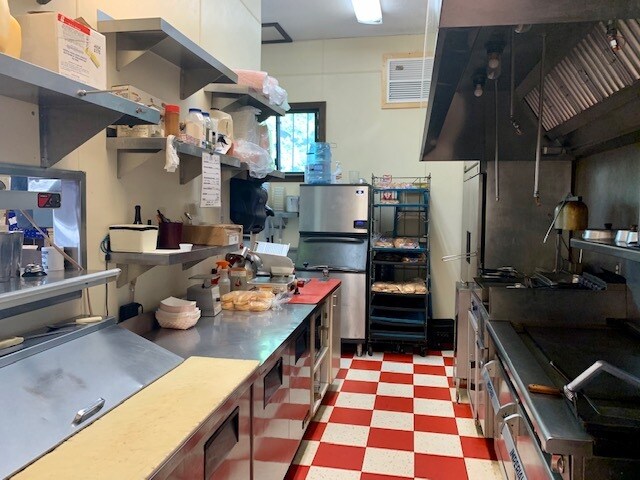 More Photos Of 415 N Mount Shasta Blvd, Mount Shasta Restaurant For Lease