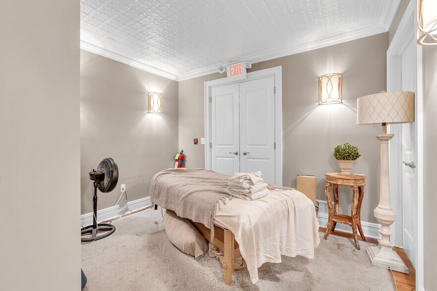 More Photos Of 40 Broad St, Eatontown Medical For Sale