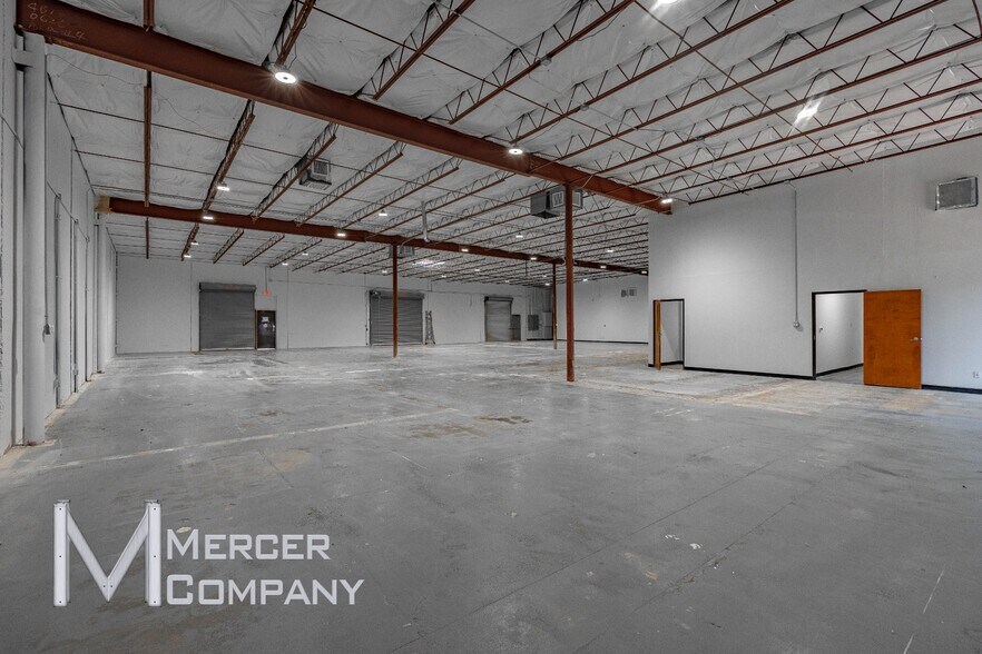 More Photos Of 1121-1137 Jupiter Rd S, Garland Unknown For Lease