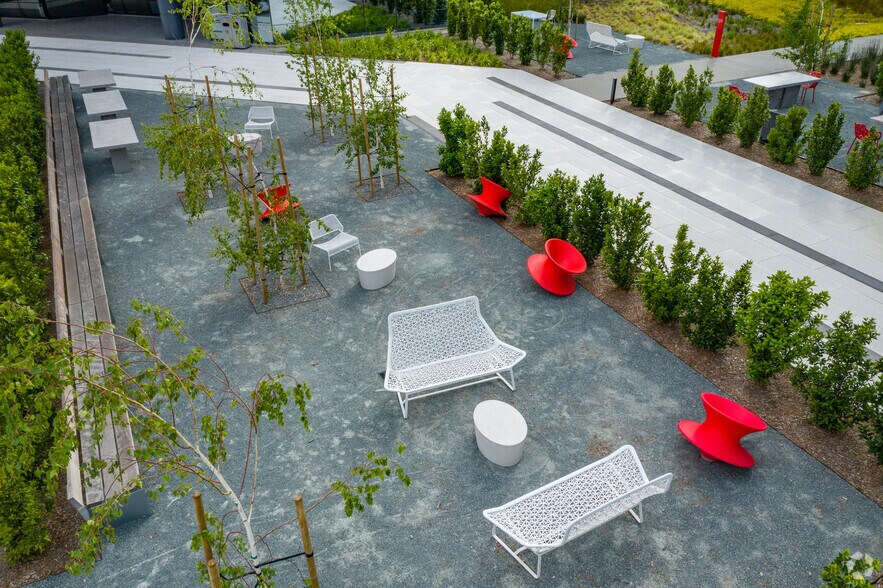 More Photos Of 1825 S Grant St, San Mateo Unknown For Lease