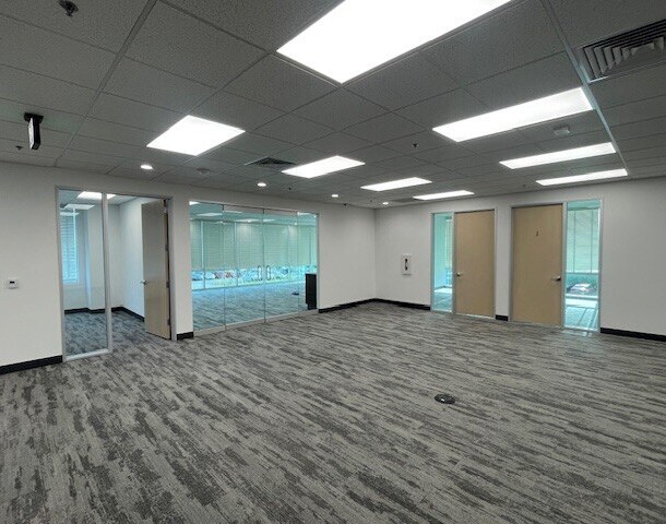 More Photos Of 7815 N Palm Ave, Fresno Office For Lease
