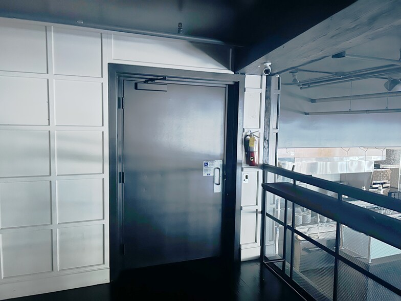 More Photos Of 602-624 Broadway, San Diego Office For Lease