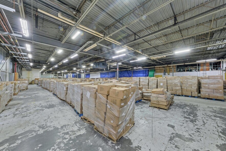 More Photos Of 1700 Enterprise Dr, Kingston Warehouse For Sale
