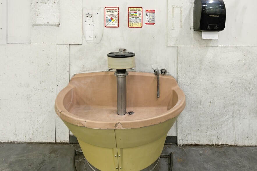 More Photos Of 451 SW 57th Ave, Ocala Distribution For Lease