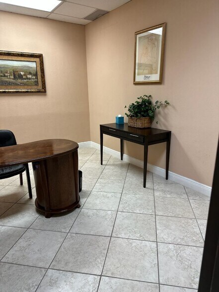 More Photos Of 5110 Wilkinson, Corpus Christi Office For Lease