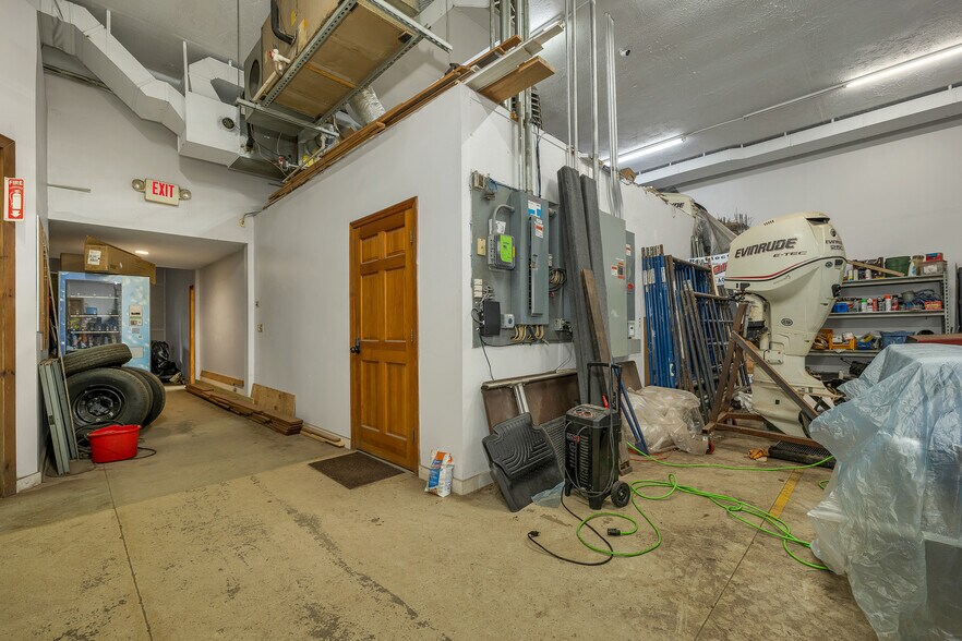 More Photos Of 147 Middle Rd, Center Tuftonboro Warehouse For Sale