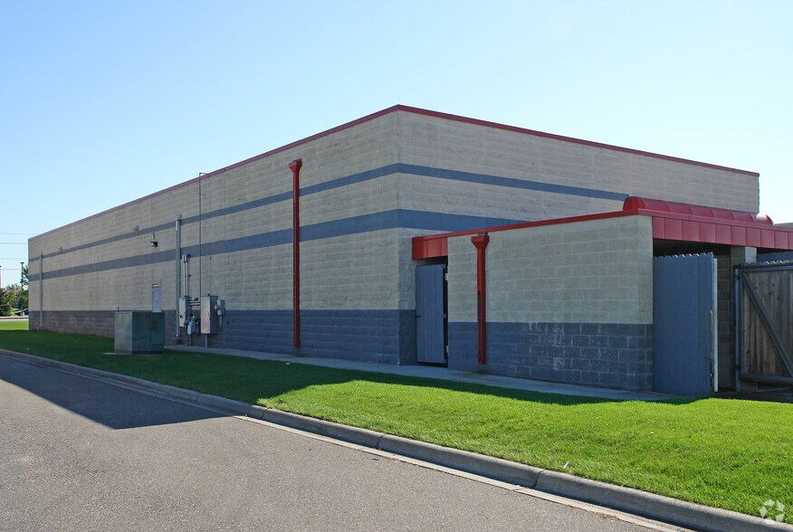 More Photos Of 1271 Tasha Blvd, Shakopee General Retail For Sale