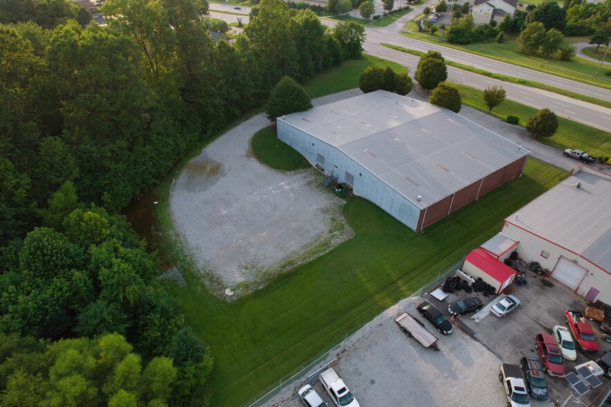 More Photos Of 3700 Fern Valley Rd, Hillview Manufacturing For Sale