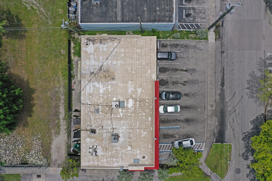 More Photos Of 3870-3890 SW 2nd Ct, Fort Lauderdale Freestanding For Sale