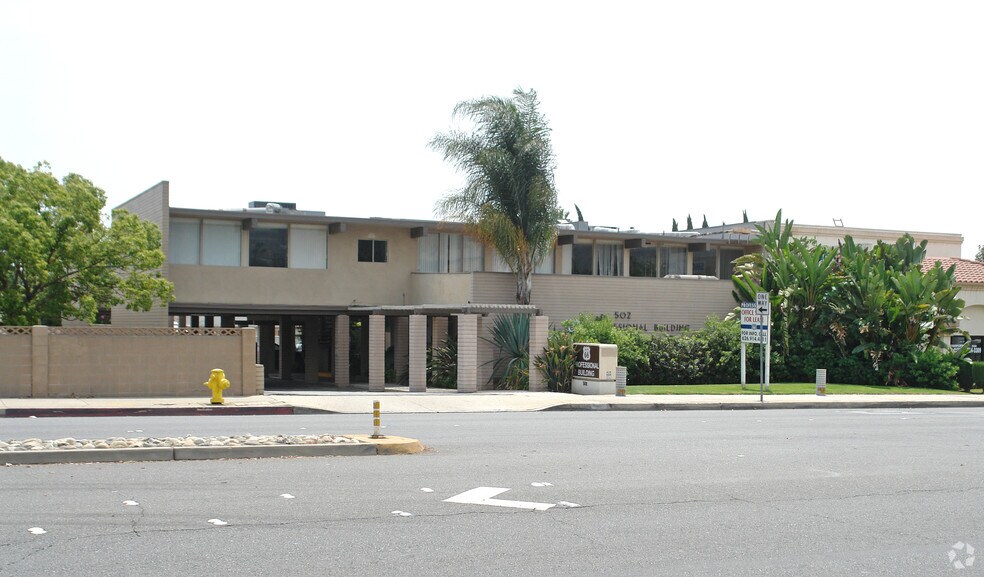 More Photos Of 502 W Route 66, Glendora Office For Lease