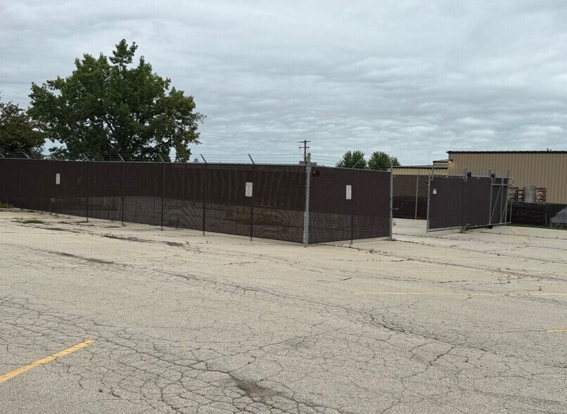 More Photos Of 2985 S Ridge Rd, Green Bay Medical For Sale