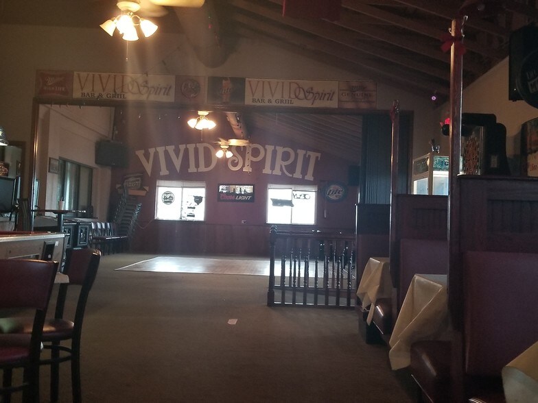 More Photos Of 900 N Union St, Dwight Restaurant For Sale