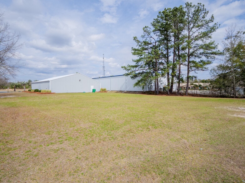 More Photos Of 1709 River St, Valdosta Office For Lease