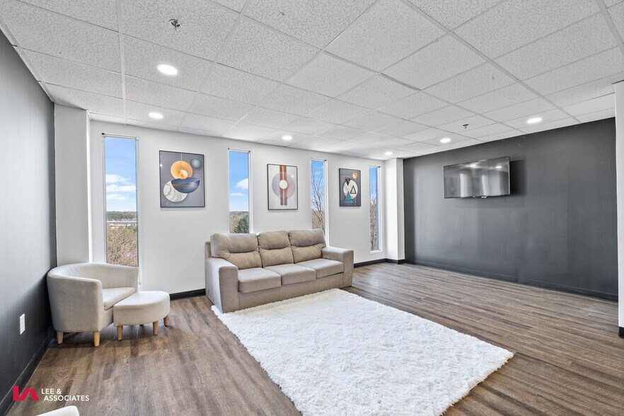 More Photos Of 3301 Buckeye Rd, Atlanta Office For Lease