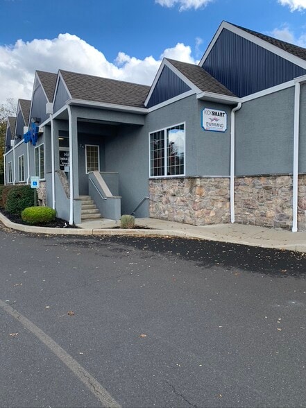 More Photos Of 739-807 N Easton Rd, Doylestown Unknown For Lease