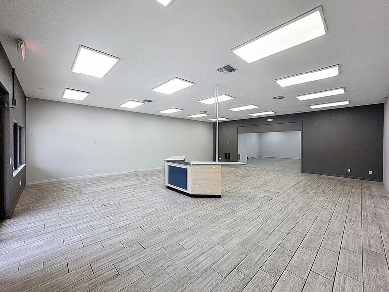 More Photos Of 2418 Highway 44 W, Inverness Storefront For Lease