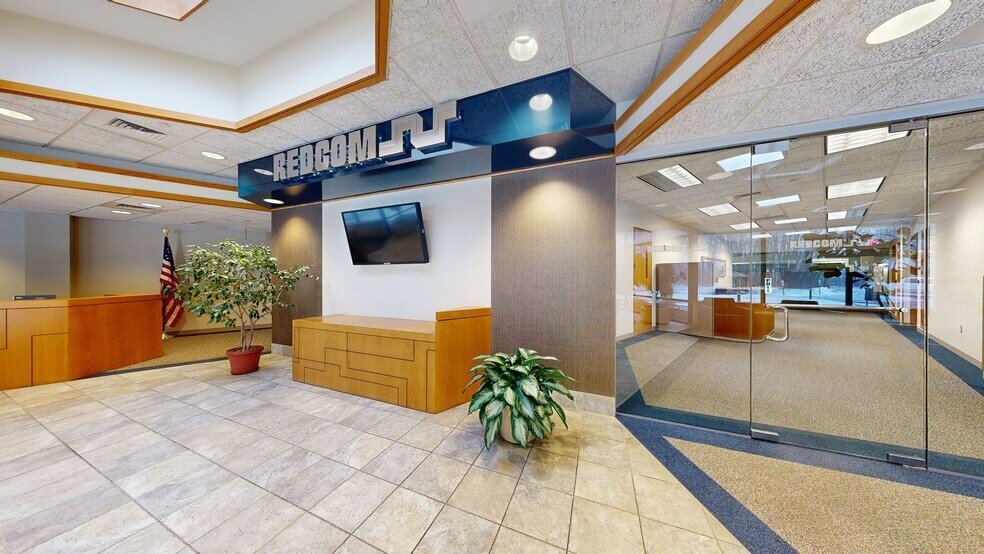 More Photos Of 1 Redcom Ctr, Victor Medical For Lease