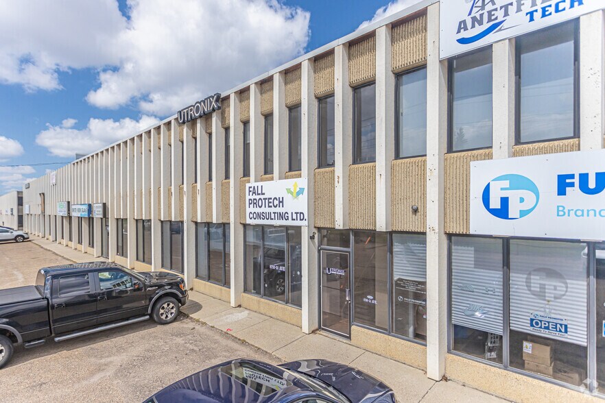 More Photos Of 8708-8722 51 Av NW, Edmonton Flex For Lease