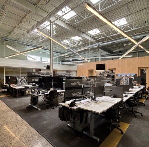 More Photos Of 2800 N Niagara Ln, Plymouth Manufacturing For Sale