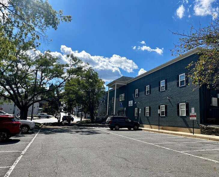 More Photos Of 56 W Main St, Westminster Medical For Lease