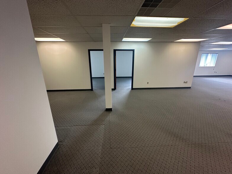 More Photos Of 886 Belmont Ave, North Haledon Storefront Retail Office For Lease