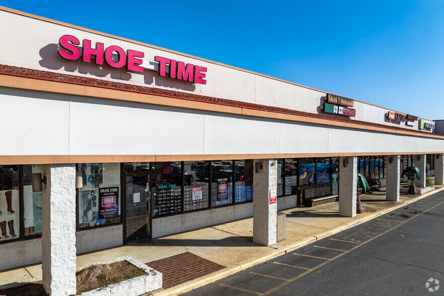 More Photos Of 6480-6532 Winchester Rd, Memphis Unknown For Lease