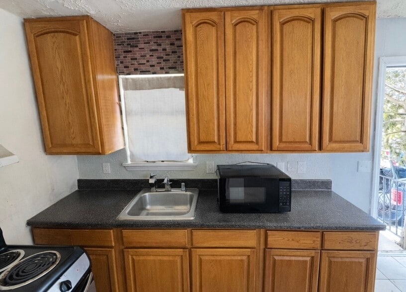 More Photos Of 44 Angel Dr, Waterbury Multifamily For Sale