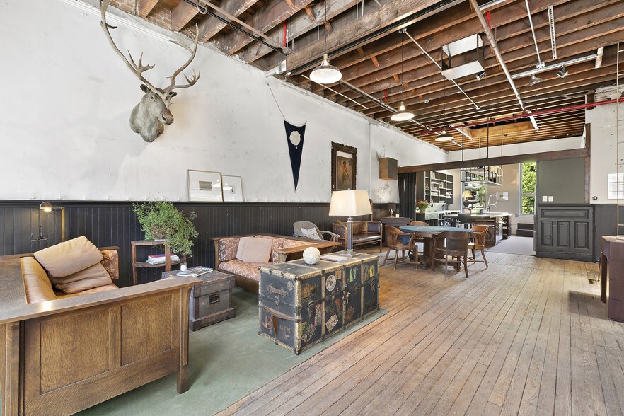 More Photos Of 411 Kent Ave, Brooklyn Storefront Retail Office For Sale