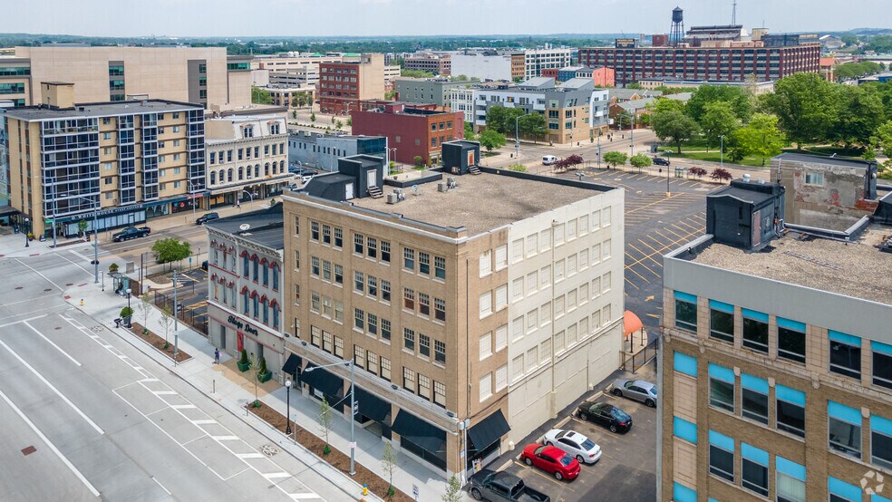 More Photos Of 34-38 N Jefferson St, Dayton Office For Sale