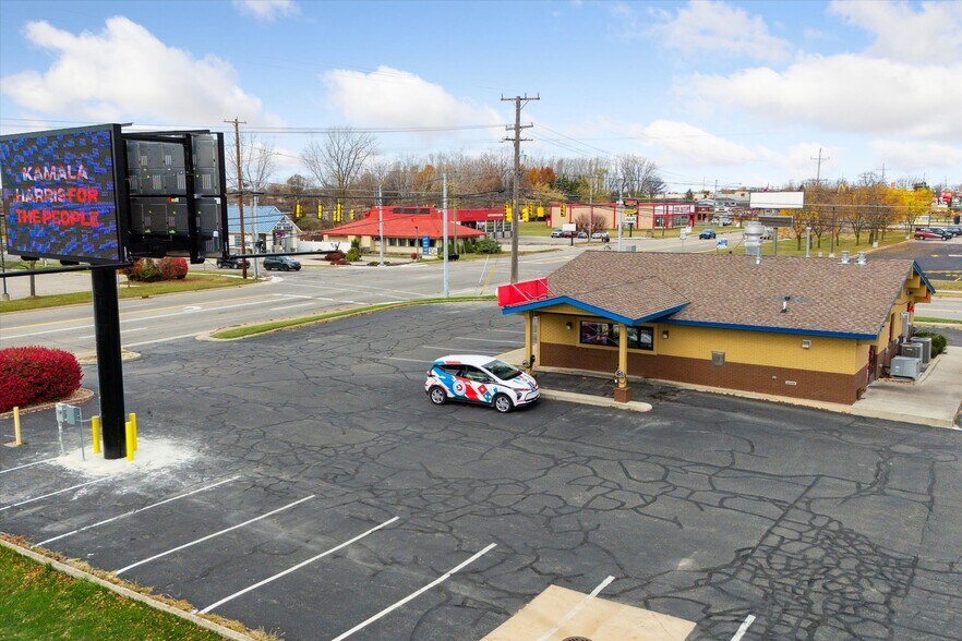 More Photos Of 1380 Wright Ave, Alma Freestanding For Sale